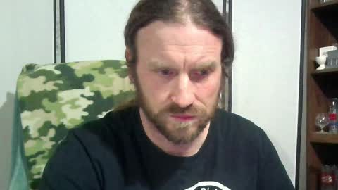 rwb1982 online show from April 19, 2026, 4:50 pm