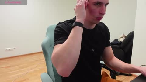 RYAN DOZER online show from April 14, 2026, 5:30 pm