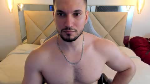 Snapshot of ryan_ward79 chatting on March 25, 2026, 10:27 pm Ryan online show from March 25, 2026, 10:27 pm