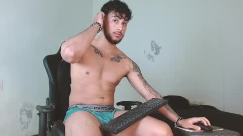 Snapshot of ryan_warren18 chatting on February 12, 2025, 5:37 am RYAN online show from February 12, 2025, 5:37 am