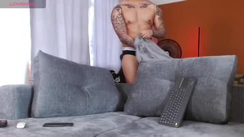 Snapshot of ryan_warren18 chatting on October 8, 2025, 2:47 pm RYAN online show from October 8, 2025, 2:47 pm