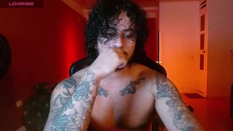 Snapshot of ryan_warren18 chatting on October 30, 2025, 4:58 am RYAN online show from October 30, 2025, 4:58 am