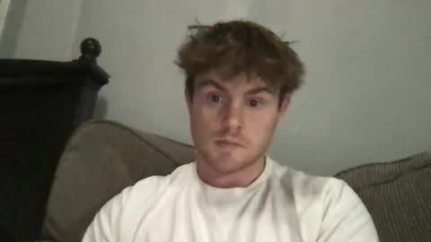 ryanhung_57 online show from November 7, 2025, 3:39 am