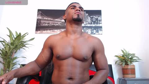 Instagram  Ryandwrn online show from April 25, 2026, 1:41 am