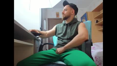 Snapshot of ryanstone_ chatting on November 6, 2025, 4:02 am Ryanstone online show from November 6, 2025, 4:02 am