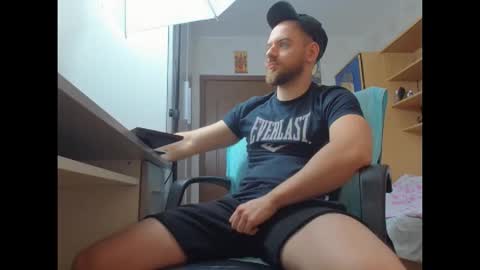 Snapshot of ryanstone_ chatting on November 12, 2025, 5:41 am Ryanstone online show from November 12, 2025, 5:41 am