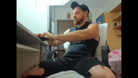 Snapshot of ryanstone_ chatting on November 15, 2025, 5:05 am Ryanstone online show from November 15, 2025, 5:05 am