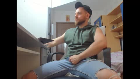 Snapshot of ryanstone_ chatting on November 29, 2025, 11:35 am Ryanstone online show from November 29, 2025, 11:35 am