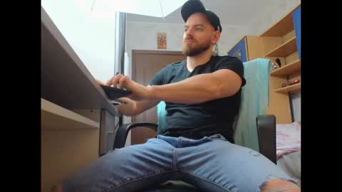 Snapshot of ryanstone_ chatting on January 14, 2026, 5:57 am Ryanstone online show from January 14, 2026, 5:57 am