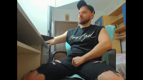 Snapshot of ryanstone_ chatting on January 16, 2026, 6:17 am Ryanstone online show from January 16, 2026, 6:17 am