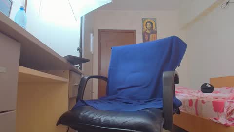 Snapshot of ryanstone_ chatting on June 1, 2026, 3:36 pm Ryanstone online show from June 1, 2026, 3:36 pm