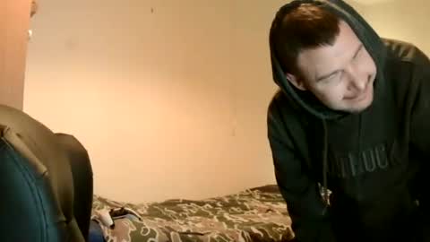 Snapshot of ryder93x chatting on October 7, 2025, 6:21 am Ryder93 online show from October 7, 2025, 6:21 am