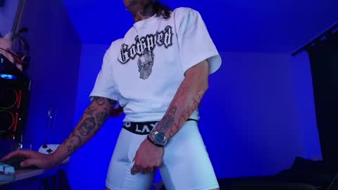 leopmonk help me reach 100 thumbs up online show from April 22, 2026, 1:52 am