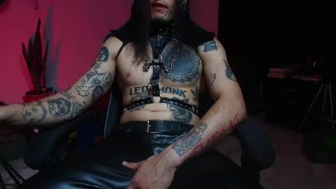 Snapshot of ryuk_it chatting on May 24, 2026, 2:16 am leopmonk help me reach 100 thumbs up online show from May 24, 2026, 2:16 am