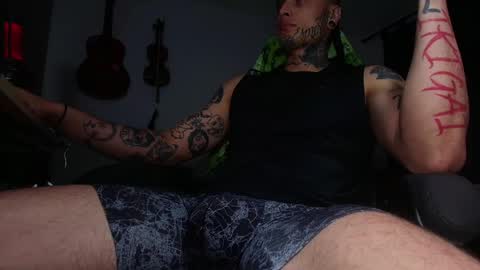 Snapshot of ryuk_it chatting on June 4, 2026, 1:00 am leopmonk help me reach 100 thumbs up online show from June 4, 2026, 1:00 am