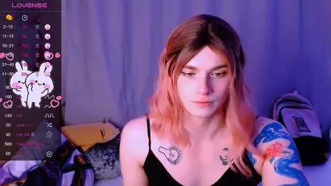  Alice  online show from October 19, 2025, 5:52 am