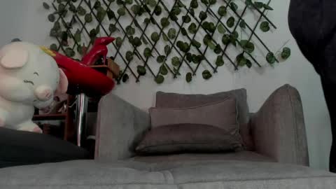 sa_anvi online show from April 20, 2026, 6:42 pm