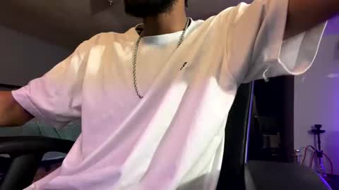 Snapshot of saasbutt chatting on December 23, 2025, 12:08 am saasbutt online show from December 23, 2025, 12:08 am