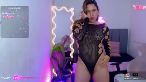 saaya_tay online show from March 1, 2025, 9:51 am