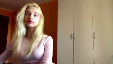 Snapshot of sabinamccrohan chatting on July 19, 2026, 4:11 pm Sabina online show from July 19, 2026, 4:11 pm