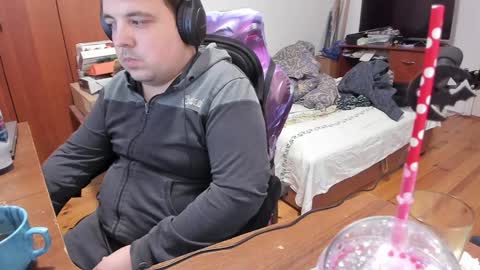 1141323  my Lord Mister Max   moms treasure online show from January 16, 2025, 8:43 am