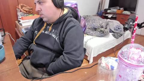 1141323  my Lord Mister Max   moms treasure online show from January 21, 2025, 9:24 am