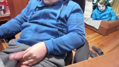 1141323  my Lord Mister Max   moms treasure online show from October 25, 2025, 6:35 pm