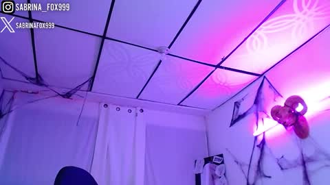 sabrina fox online show from December 20, 2025, 7:59 am