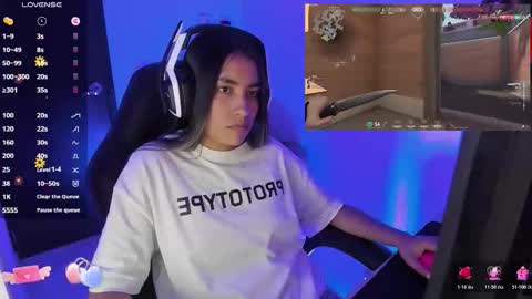 Angie  online show from November 12, 2025, 9:58 pm