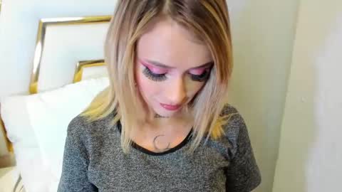 . Sabrina Cole . online show from January 4, 2025, 3:07 am