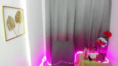 Sabrina online show from November 3, 2025, 9:48 pm