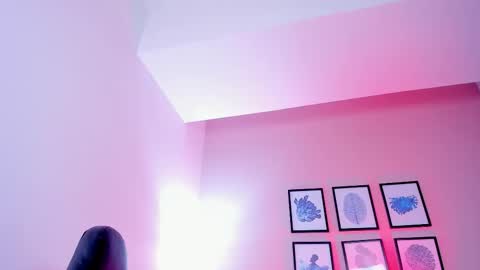 Sabrina online show from November 23, 2025, 6:46 am