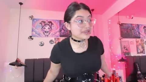 Sabrina  online show from April 18, 2026, 7:07 pm