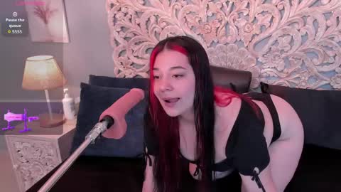 sabrinna  online show from April 28, 2026, 7:30 pm