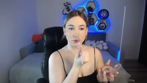 Sabrina Violet online show from January 17, 2025, 9:06 am