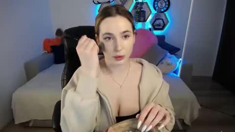 Sabrina Violet online show from February 19, 2025, 9:06 am