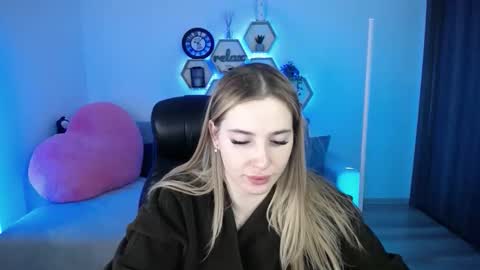 Sabrina Violet online show from January 19, 2026, 9:24 am