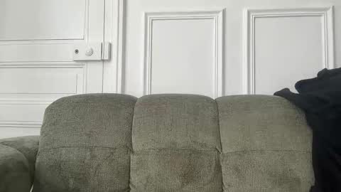 Sachaa online show from April 20, 2026, 3:37 pm