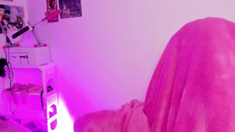 Ig  online show from September 15, 2025, 11:54 am