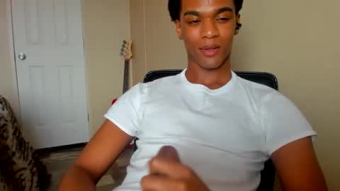 Snapshot of saeonyx chatting on January 7, 2026, 6:54 pm Saeonyx online show from January 7, 2026, 6:54 pm