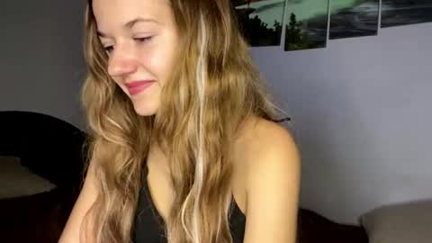 Snapshot of sagecarrico chatting on July 22, 2026, 12:08 pm Aurora online show from July 22, 2026, 12:08 pm