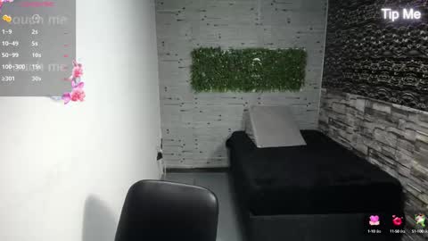 sago_dupont online show from September 19, 2025, 7:47 pm