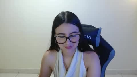 Sahaliefox  online show from February 14, 2026, 2:25 pm