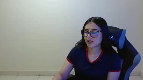 Sahaliefox  online show from February 16, 2026, 5:20 pm