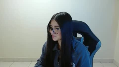 Snapshot of sahaliefox_ chatting on June 6, 2026, 8:57 pm Sahaliefox online show from June 6, 2026, 8:57 pm