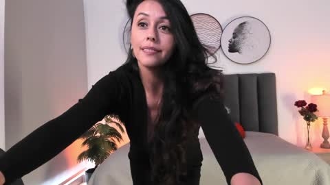 Sahara Garcia online show from December 27, 2024, 6:53 pm