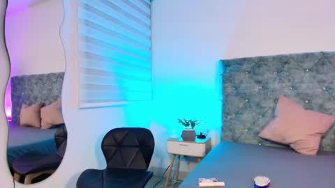 S A H M A N T A   R O S E online show from March 3, 2026, 4:07 am