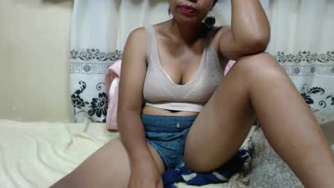 sahobelle online show from February 11, 2025, 6:33 pm