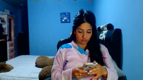 Snapshot of sahotlove1 chatting on May 20, 2026, 1:23 am Karina online show from May 20, 2026, 1:23 am