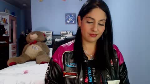 Snapshot of sahotlove1 chatting on May 29, 2026, 4:05 pm Karina online show from May 29, 2026, 4:05 pm